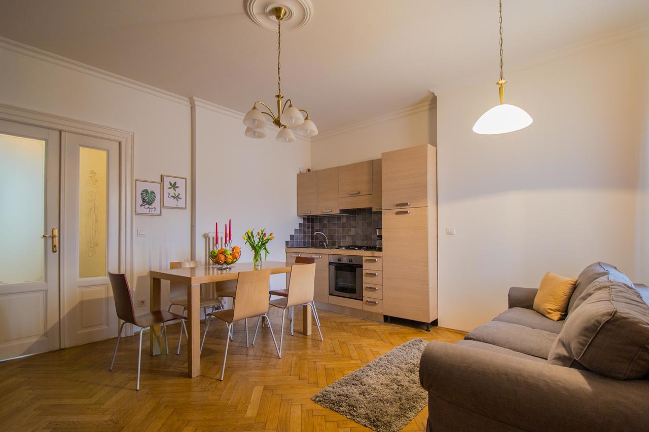 Appartement National Theater Ruterra Flat à Prague Extérieur photo